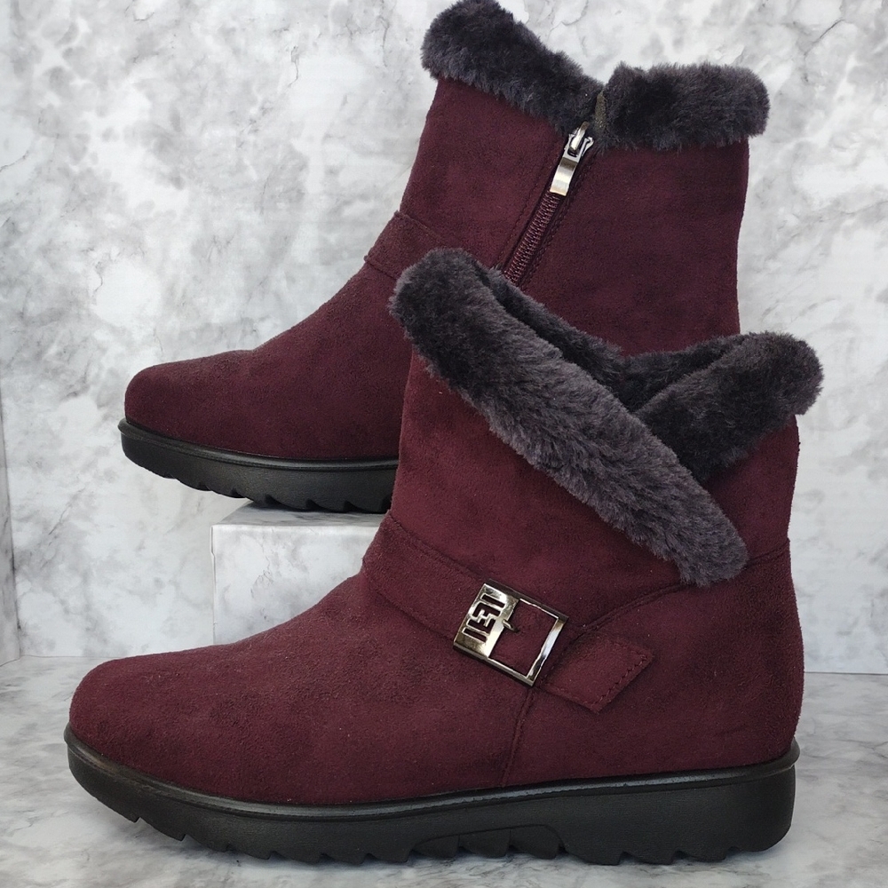 Plush Burgundy Ankle Boots with Faux Fur Lining